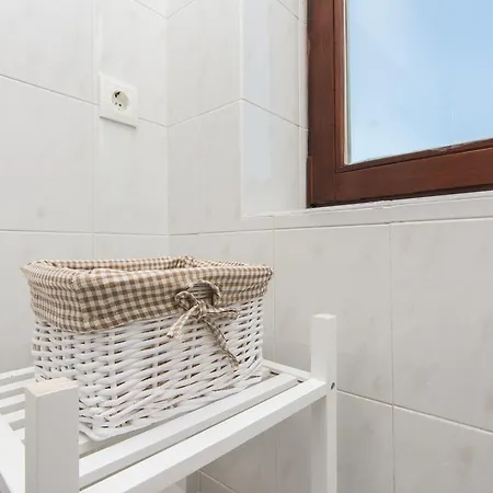 Janet אוגייאן