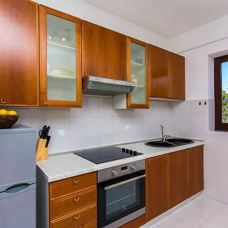 Janet * אוגייאן