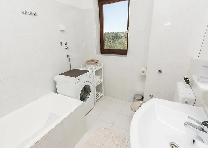 Janet Apartmán Ugljan